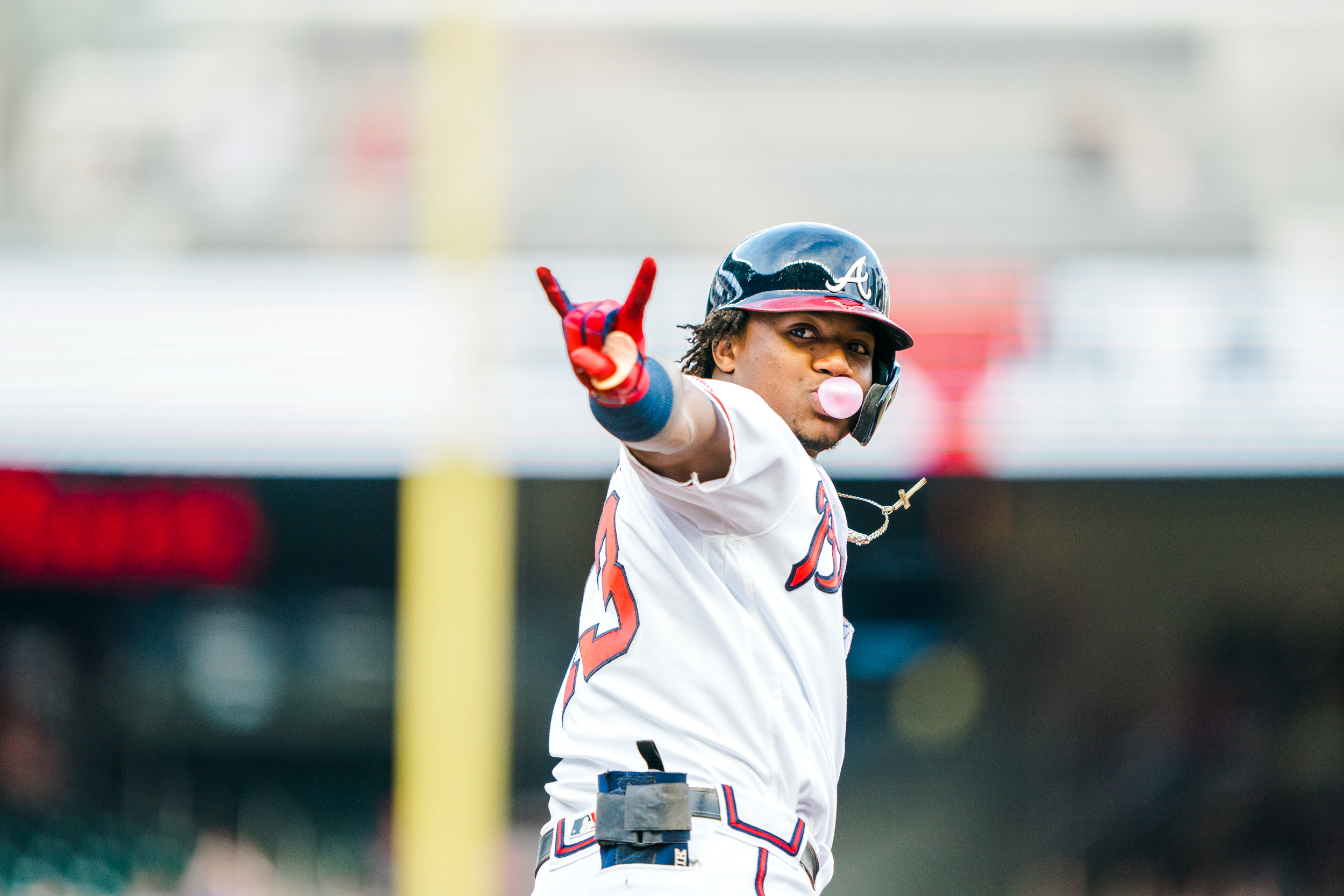 Acuña Jr. regresa con impacto inmediato y enciende la esperanza en Atlanta